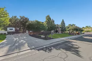 10664 S Trailridge Circle, Sandy, UT 84092 - Photo 88