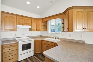 923 N 350 W, Logan, UT 84321 - Photo 4