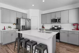 703 W 950 S, Springville, UT 84663 - Photo 4
