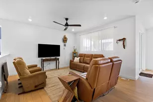 1851 E Chukar Dr N, Eagle Mountain, UT 84005 - Photo 16