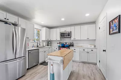 5586 W 10130 N, Highland, UT 84003 - Photo 10
