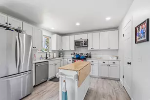 5586 W 10130 N, Highland, UT 84003 - Photo 10