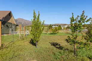 2025 S 2500 E, New Harmony, UT 84757 - Photo 24