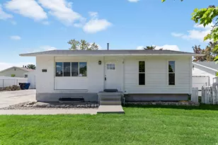 5722 S Gandalf Dr, Taylorsville, UT 84129 - Photo 2