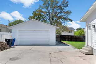5722 S Gandalf Dr, Taylorsville, UT 84129 - Photo 22