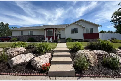 349 N Bluff St, Providence, UT 84332 - Photo 20