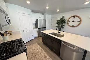 2141 N Glacier Ln E, Heber City, UT 84032 - Photo 4