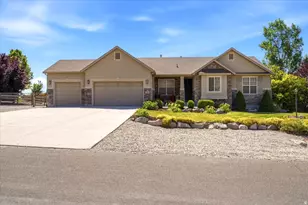 7145 N Ridge Rd W, Tooele, UT 84074 - Photo 2