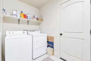 1557 E 2100 N, North Logan, UT 84341 - Photo 36