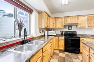 1557 E 2100 N, North Logan, UT 84341 - Photo 28
