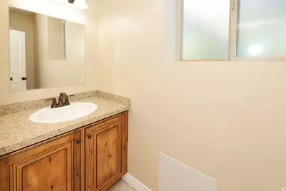 5529 S Harvey Hts, Taylorsville, UT 84129 - Photo 26
