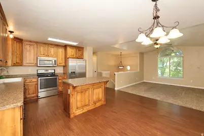 5529 S Harvey Hts, Taylorsville, UT 84129 - Photo 10