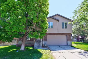5529 S Harvey Heights, Taylorsville, UT 84118 - Photo 2