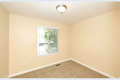 5529 S Harvey Hts, Taylorsville, UT 84118 - Photo 12