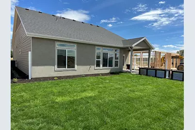 143 N 1275 W #113, Layton, UT 84041 - Photo 2