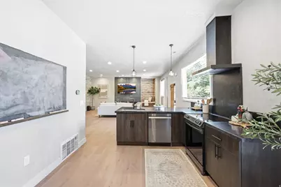 1472 S 800 E, Salt Lake City, UT 84105 - Photo 12