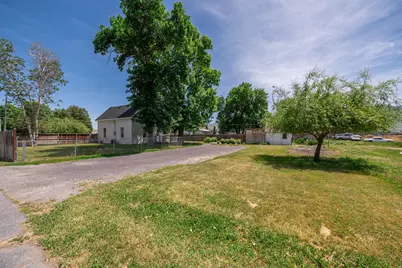106 E Center St, Lewiston, UT 84320 - Photo 22