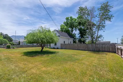 106 E Center St, Lewiston, UT 84320 - Photo 24