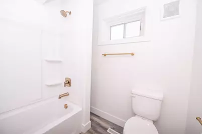 106 E Center St, Lewiston, UT 84320 - Photo 8