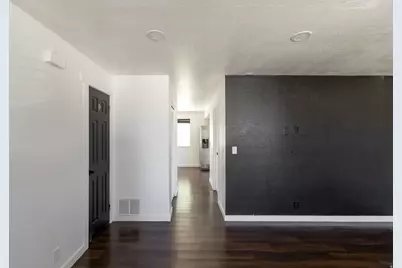 124 W 880 S, Provo, UT 84601 - Photo 2
