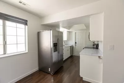 124 W 880 S, Provo, UT 84601 - Photo 6
