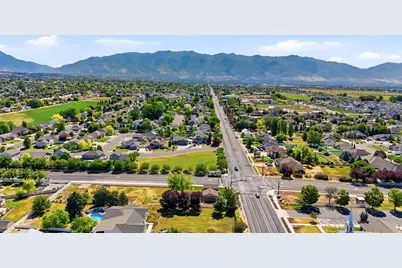 508 W 2700 S, Syracuse, UT 84075 - Photo 8