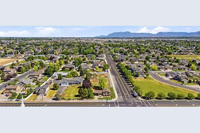 508 W 2700 S, Syracuse, UT 84075 - Photo 4