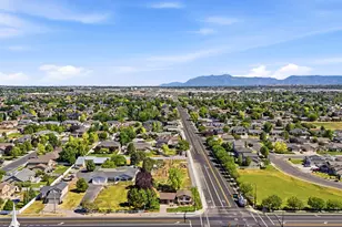 508 W 2700 S, Syracuse, UT 84075 - Photo 4