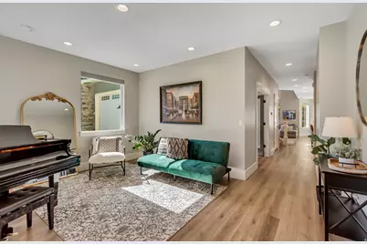230 E Vista Way, North Salt Lake, UT 84054 - Photo 4