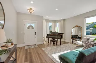 230 E Vista Way, North Salt Lake, UT 84054 - Photo 2
