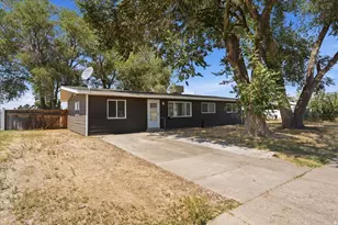 2443 N 475 W, Sunset, UT 84015 - Photo 2