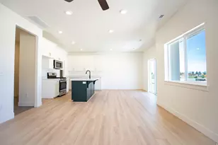 572 W 1775 N, Harrisville, UT 84404 - Photo 4