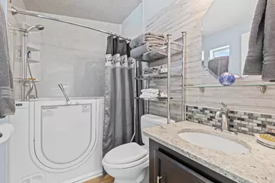 120 N 350 St W #211, American Fork, UT 84003 - Photo 8
