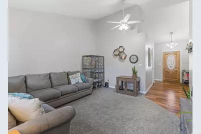 5558 S 400 W, Washington Terrace, UT 84405 - Photo 6