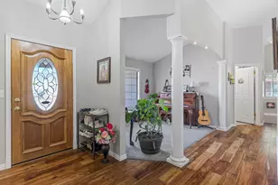 5558 S 400 W, Washington Terrace, UT 84405 - Photo 4