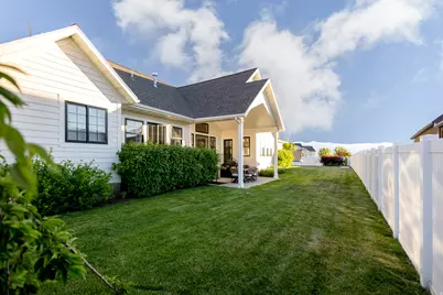 423 E 25 N, Millville, UT 84326 - Photo 40