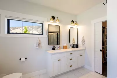 423 E 25 N, Millville, UT 84326 - Photo 22