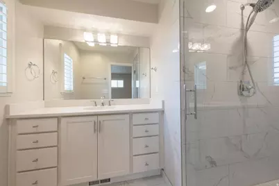 2387 E Beacon Dr, Salt Lake City, UT 84108 - Photo 30