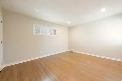 2387 E Beacon Dr, Salt Lake City, UT 84108 - Photo 28