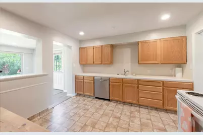 2387 E Beacon Dr, Salt Lake City, UT 84108 - Photo 22