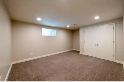 2387 E Beacon Dr, Salt Lake City, UT 84108 - Photo 36