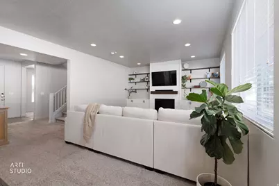 8026 S Barton Rdg, West Jordan, UT 84081 - Photo 8