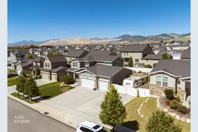 8026 S Barton Rdg, West Jordan, UT 84081 - Photo 36