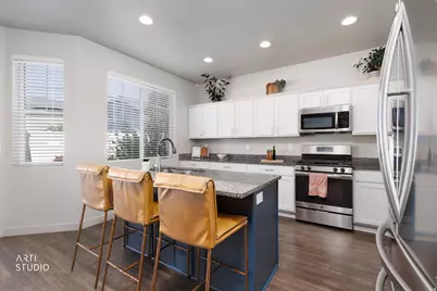 8026 S Barton Rdg, West Jordan, UT 84081 - Photo 10