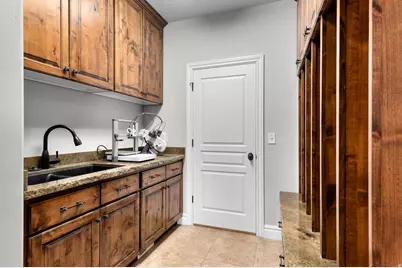 292 E Clubview Ln, Lehi, UT 84043 - Photo 14