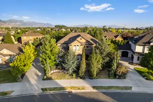 292 E Clubview Ln, Lehi, UT 84043 - Photo 2