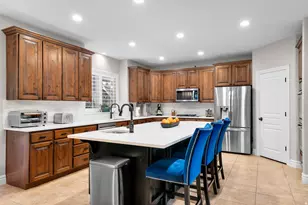 292 E Clubview Ln, Lehi, UT 84043 - Photo 8