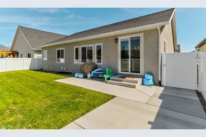 1274 W Hendrix St, Riverton, UT 84065 - Photo 4