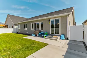 1274 W Hendrix St, Riverton, UT 84065 - Photo 4