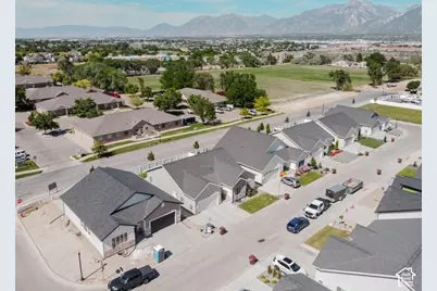 1274 W Hendrix St, Riverton, UT 84065 - Photo 28